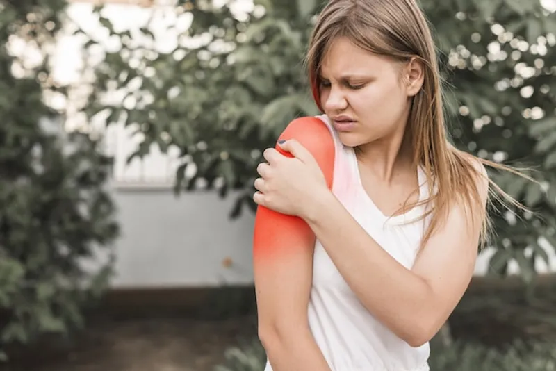 esguince de hombro: síntomas, tratamiento y recuperación